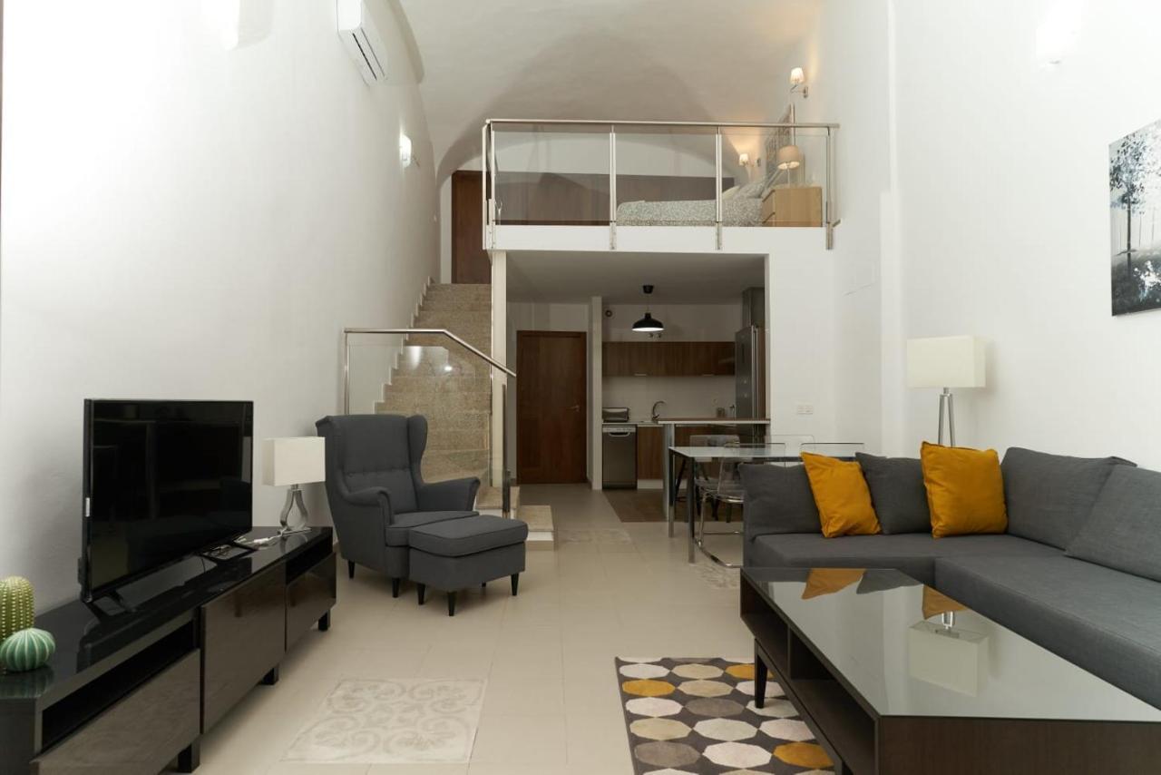 Apartamento Turistico Centro Monumental -- Caces Exteriör bild